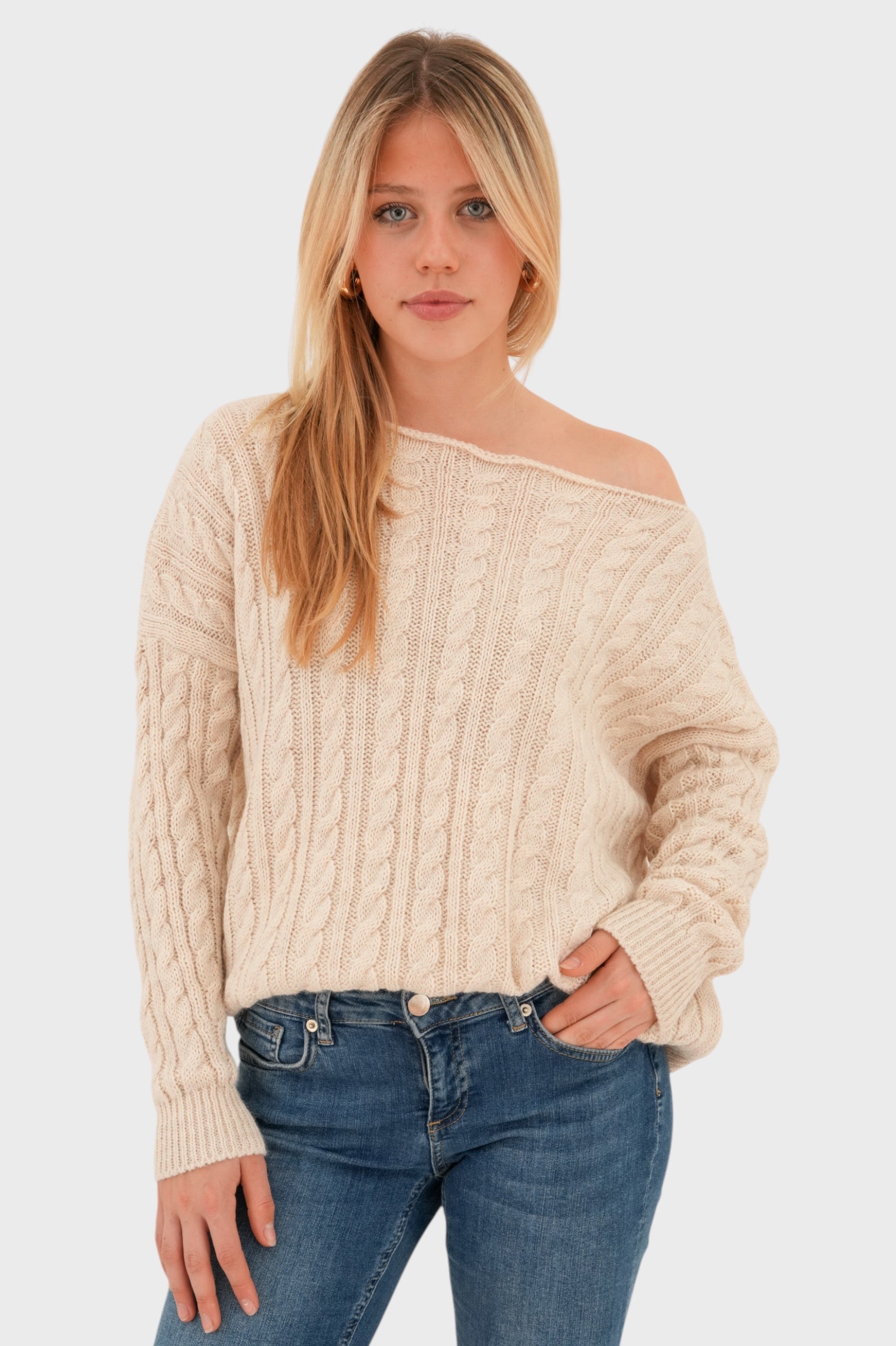 "Cable" sweater beige