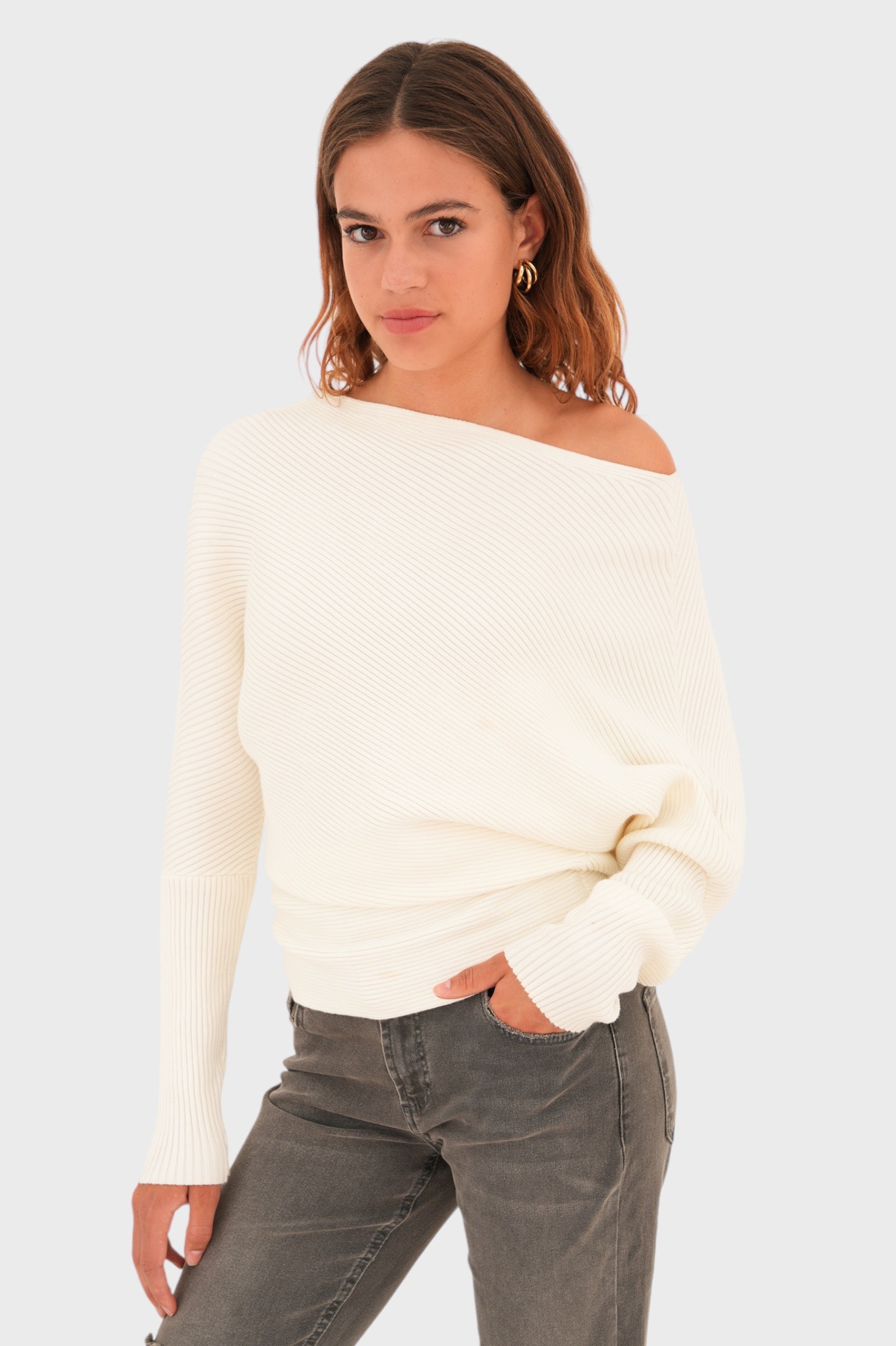 "Willow" sweater white