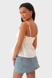 "Wavy" top white