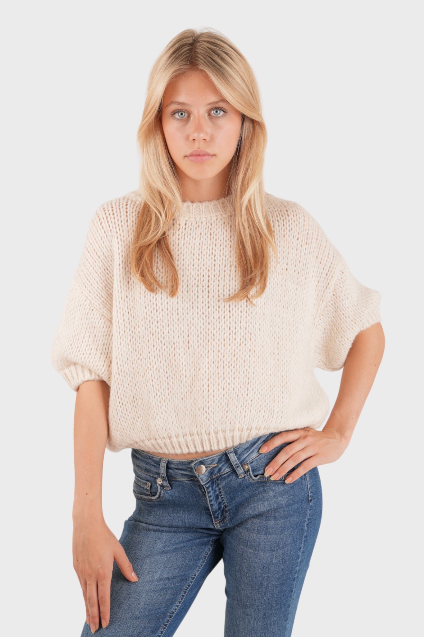 "Mia" sweater beige